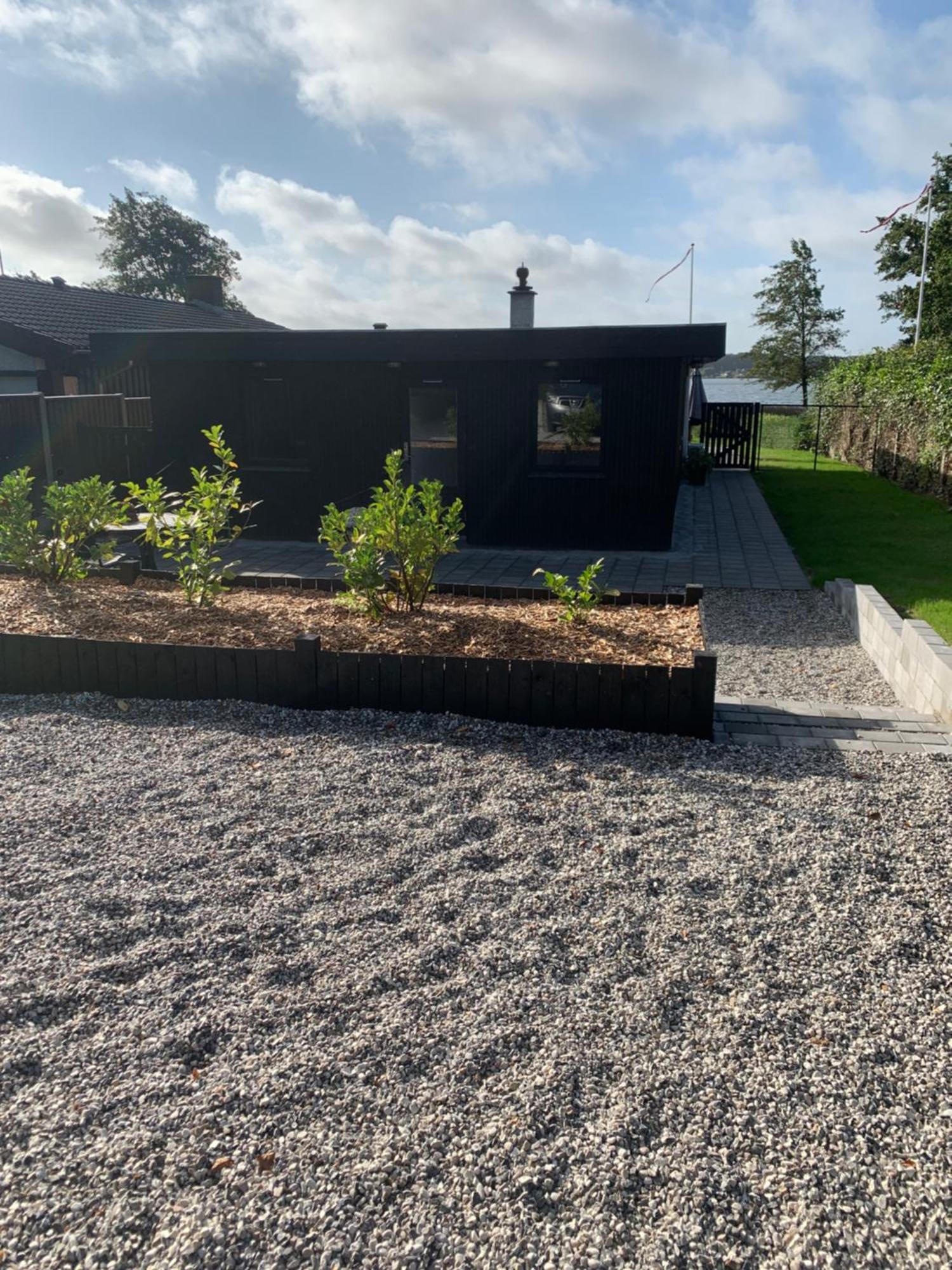 Huset Ved Soen Taet Pa Herning Og Mch Og Boxen 90 M2 Sunds Exteriér fotografie